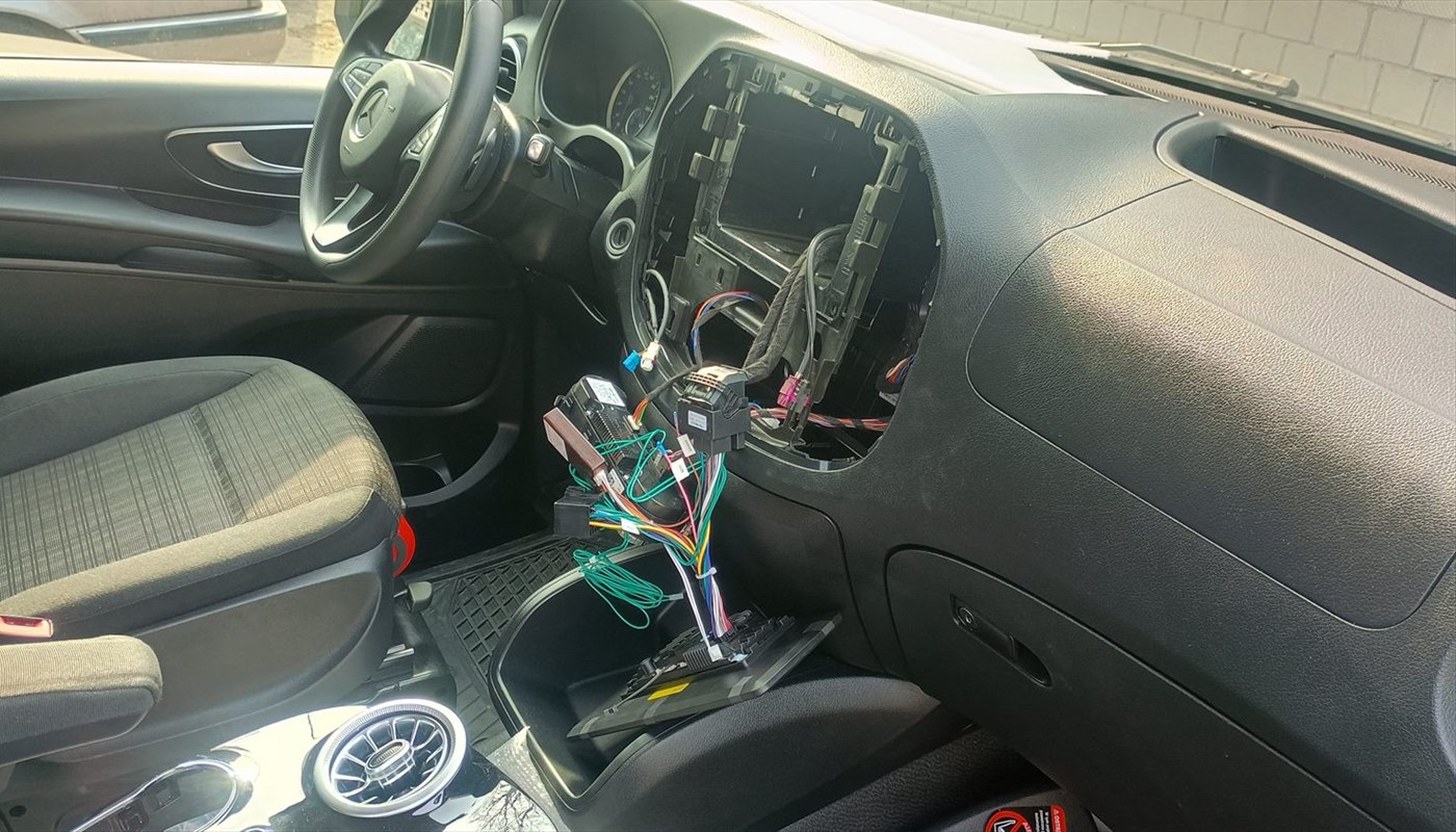 Naprawa instalacji elektrycznej samochodu